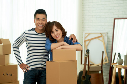 Moving from one place to another is not an easy task to pull off, at least not without the help of professional removalists. Get guaranteed good service that will suit your budget. My Moovers can connect you to a reliable and trusted Removalists Brisbane team keeping all the factors in mind, such as your budget. Whether you are moving local, to the country or interstate, My Moovers can make your move easy, safe and stress-free. Get a quote today and book with ease.
Are you not sure whether to hire professional movers or to move on your own? In most cases, budget is the driving force for people to move on their own. My Moovers is a platform that can help you hire budget-friendly, trusted and highly skilled movers. We find the perfect removalists from our trusted database to suit any move. Our Removalists Brisbane team can assist with moving local to the country and even interstate. Move with ease with My Moovers. Contact us today.