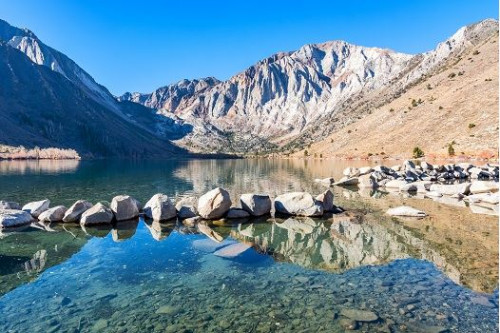 Convict Lake is one of the most popular spots in the Mammoth area for fishing and various outdoor activities. Find out if you have to hike to get there.
https://asomammoth.com/how-to-reach-convict-lake-without-having-to-hike