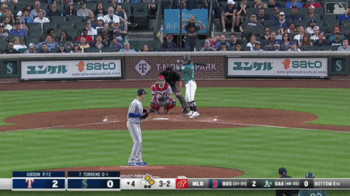 Culberson-diving-catch-SS-at-SEA-7-2-2021.gif