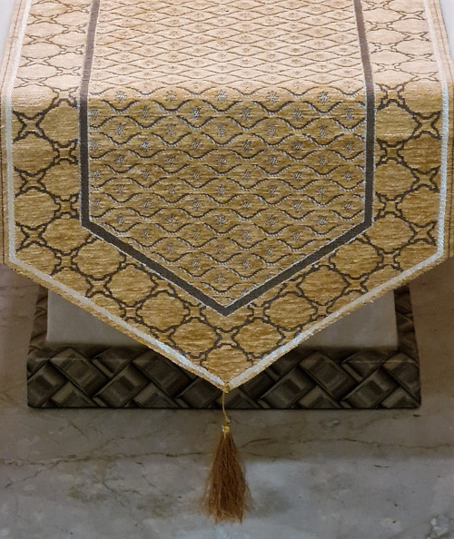 Groki_Table-Runner_30_4.jpg