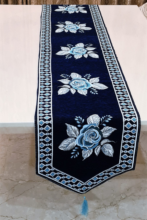 Groki_Table-Runner_33_4.jpg