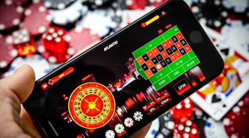 Casino, một khái niệm quen thuộc trong cuộc sống, đang trải qua một sự thay đổi đầy thú vị trong thế giới số hóa. Casino trực tuyến, còn được gọi là sòng bạc trực tuyến hoặc sòng bạc ảo, là một hình thức đặt cược mới lạ được áp dụng công nghệ và đã thu hút sự quan tâm của nhiều người chơi. Để tìm hiểu về sàn casino trực tuyến là gì và cách để trở thành một tay chơi casino thành công, chúng ta hãy cùng khám phá chi tiết trong bài viết sau đây.

Casino Trực Tuyến: Là Gì?

Casino trực tuyến, hay còn được biết đến với tên gọi sòng bạc trực tuyến hoặc sòng bạc ảo, là hệ thống các trang web chính thức của các nhà cái, cho phép người chơi tham gia cược giải trí và đặt cược thông qua internet. Khi bạn truy cập vào trang web của một nhà cái casino trực tuyến, bạn sẽ được chào đón bởi một thế giới đa dạng các trò chơi casino. Tuy nhiên, để tham gia và trải nghiệm, bạn cần phải đăng ký tài khoản và nạp tiền.

Tham gia vào sòng bạc trực tuyến, bạn sẽ gặp một phần quan trọng: những người chia bài, còn gọi là "dealer." Họ không chỉ chuyên nghiệp mà còn có sự quyến rũ trong cách họ thực hiện công việc. Tại sòng bạc trực tuyến, bạn có thể tương tác trực tiếp với dealer và cả những người chơi khác. Điều này mang lại cảm giác như bạn đang ở trong một sòng bạc truyền thống, đánh bài, quay số mà không cần phải di chuyển đến đó.

Sự Đa Dạng Trong Thế Giới Casino Trực Tuyến

Casino trực tuyến cung cấp một thế giới trò chơi đa dạng với hàng loạt tựa game hấp dẫn cho người chơi khám phá. Một số trò chơi phổ biến bao gồm xì dách, roulette, máy đánh bạc, và nhiều trò chơi khác. Mỗi trò chơi mang đến trải nghiệm riêng biệt, giúp bạn tận hưởng những phút giây giải trí thú vị.

Cách Tham Gia Casino Trực Tuyến

Tham gia casino trực tuyến không phải là một nhiệm vụ phức tạp. Dưới đây là một số bước cơ bản để bạn bắt đầu:

Bước 1: Tìm Nhà Cái Uy Tín Trước khi tham gia, hãy tìm một casino online uy tín. Thị trường casino trực tuyến đang phát triển mạnh mẽ, nhưng cũng có nhiều đơn vị không đáng tin cậy. Lựa chọn một nhà cái uy tín giúp bạn có trải nghiệm an toàn, đảm bảo tiền và quyền lợi của mình.

Bước 2: Đăng Ký và Đăng Nhập Sau khi tìm thấy nhà cái uy tín, bạn cần tạo tài khoản bằng cách đăng ký. Quá trình này đơn giản và nhanh chóng. Hãy nhập thông tin cá nhân chính xác để đảm bảo tính bảo mật của tài khoản.

Bước 3: Nạp Tiền Vào Tài Khoản Để tham gia cược và chơi game thật, bạn cần nạp tiền vào tài khoản. Nhà cái thường hỗ trợ nhiều phương thức nạp tiền, bao gồm thẻ điện thoại, ngân hàng, ví điện tử, và nhiều hình thức khác. Chọn phương thức phù hợp với bạn.

Bước 4: Bắt Đầu Trải Nghiệm Sau khi đã nạp tiền, bạn có thể bắt đầu trải nghiệm trò chơi casino trực tuyến. Lựa chọn tựa game mà bạn hiểu rõ hoặc có sở thích. Điều này giúp bạn có cơ hội chiến thắng cao hơn.

Kinh Nghiệm Chơi Casino Trực Tuyến Cho Người Mới Đối với người mới tham gia casino trực tuyến, dưới đây là một số kinh nghiệm quan trọng:

Lựa Chọn Trò Chơi Hiểu Rõ: Bắt đầu bằng việc tham gia vào những trò chơi mà bạn hiểu rõ và có kiến thức. Điều này tăng cơ hội chiến thắng và giúp bạn tự tin hơn.
Tận Dụng Khuyến Mãi và Tiền Thưởng: Theo dõi các chương trình khuyến mãi và tiền thưởng từ nhà cái để tối ưu hóa giá trị cược của bạn.
Quản Lý Quỹ Vốn: Điều này quan trọng hơn cả. Hãy xây dựng kế hoạch quản lý tiền cẩn thận để không đánh mất toàn bộ vốn.
Tìm Hiểu Từ Người Chơi Kinh Nghiệm: Tham gia vào các diễn đàn để học hỏi từ người chơi khác. Đây cũng là nơi bạn có thể trao đổi và giải đáp những thắc mắc.
Chơi Có Điểm Dừng: Hãy biết khi nào nên dừng. Nếu bạn thua liên tục, không cố gắng để lấy lại những khoản tiền đã thua.
Xây Dựng Chiến Lược Cá Cược: Đừng để mình bị cuốn theo cảm xúc. Hãy luôn tuân theo một chiến lược cá cược và đừng quên lập kế hoạch cẩn thận.

Kết Luận:

Casino trực tuyến đã đem đến một phong cách độc đáo trong lĩnh vực cá cược, cung cấp sự tiện lợi và đa dạng hóa trải nghiệm giải trí. Bài viết này nhacai10 đã cung cấp những kiến thức cơ bản và kinh nghiệm quan trọng cho những người mới bắt đầu trong thế giới này. Hy vọng rằng thông tin này sẽ giúp bạn hiểu rõ hơn về casino trực tuyến và trải nghiệm niềm vui và hạnh phúc khi tham gia các trò chơi đa dạng và thú vị. Chúc bạn may mắn và thành công trong cuộc hành trình cá cược trực tuyến của mình.