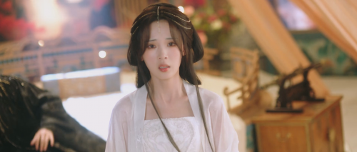 Touch.of.the.Frozen.Heart.S01E01.1080p.iQIYI.WEB DL.AAC2.0.H.264 MWeb.mkv 20250404 153336.942