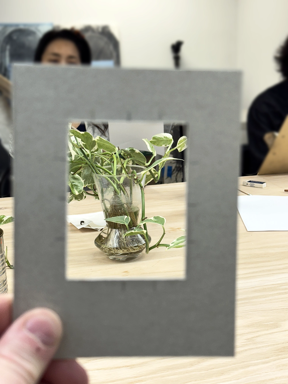 paper flowers, art classes, bartosz beda