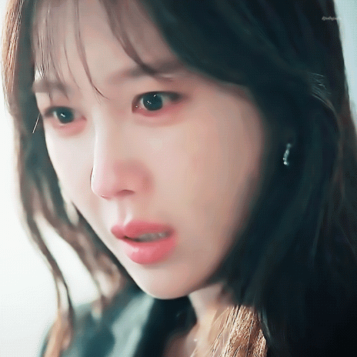 분명한 건 로건은 절대 
누군가를 해칠 사람이 아닙니다
그건 내가 장담합니다
#펜트하우스 시즌3 #심수련